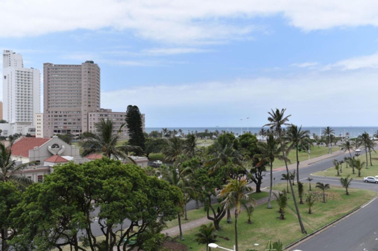 Regal Inn North Beach Durban Exteriör bild
